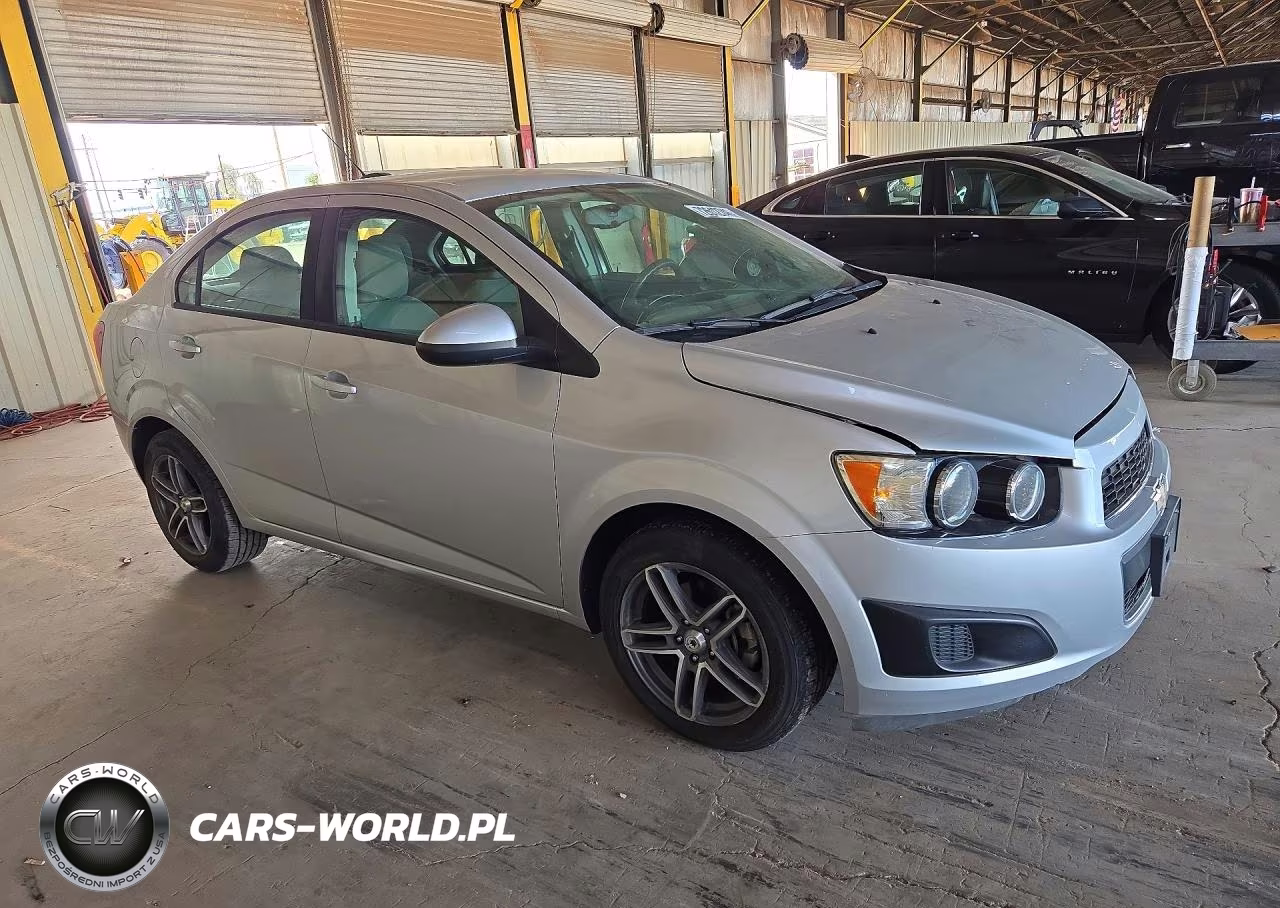2015 Chevrolet Sonic Ls VIN:1G1JA5SH0F4126614 - 4