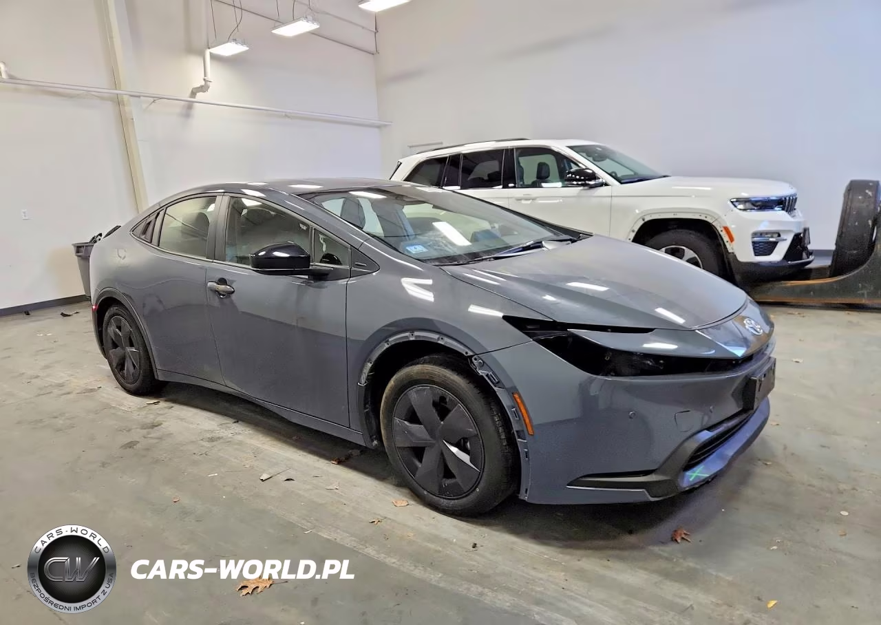 2025 Toyota Prius Le VIN:JTDACAAU9S3054787 - 4