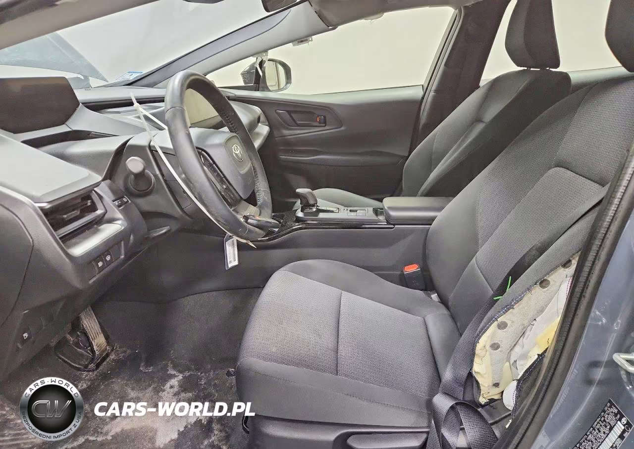 2025 Toyota Prius Le VIN:JTDACAAU9S3054787 - 7