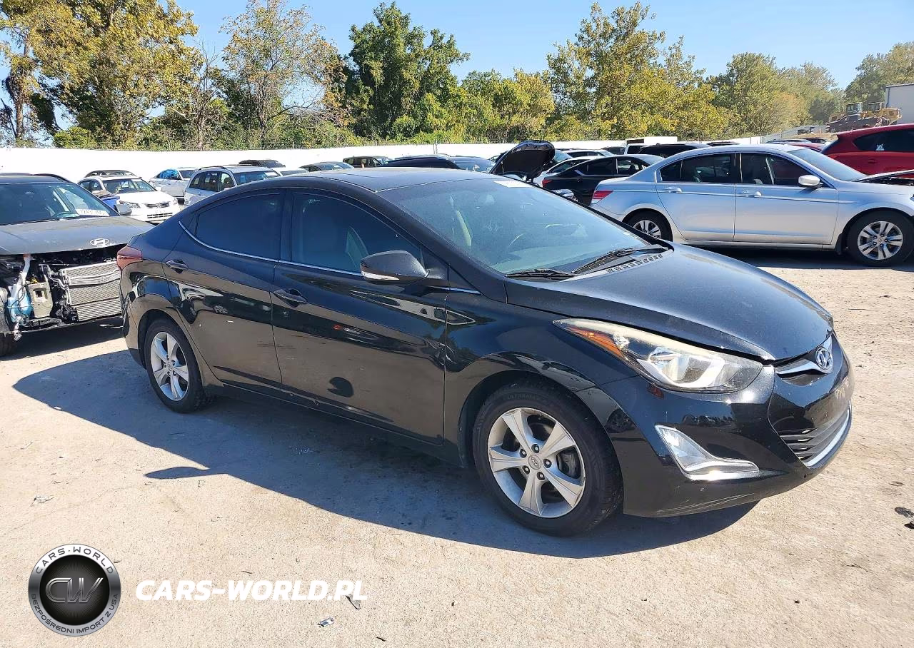 2016 Hyundai Elantra Value Edition VIN:5NPDH4AE5GH734156 - 4