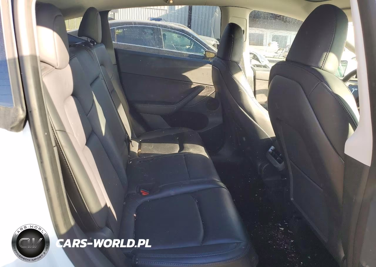 2023 Tesl Model Y VIN:7SAYGAEE8PF714224 - 10