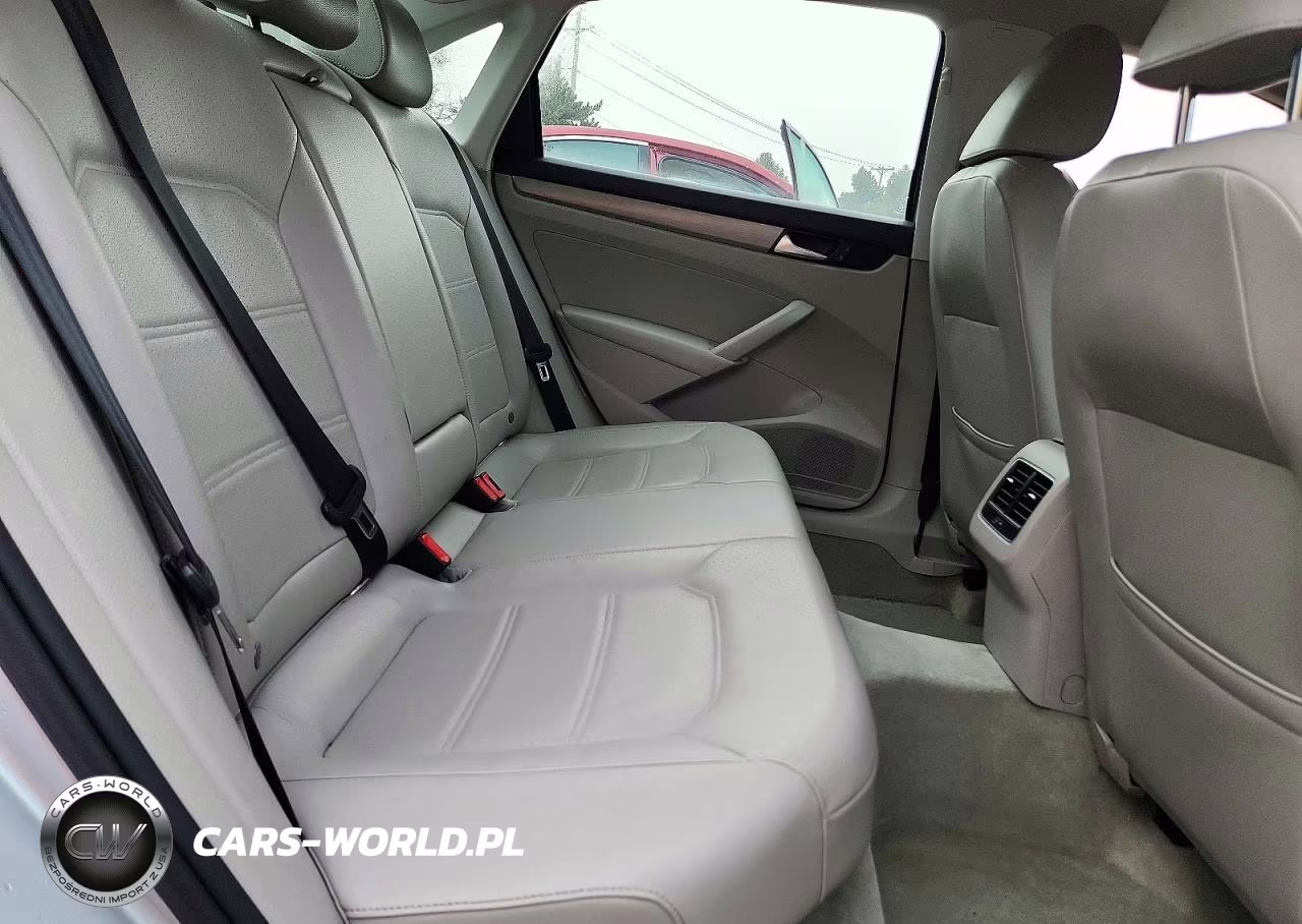 2014 Volkswagen Passat Se VIN:1VWBS7A36EC028070 - 10