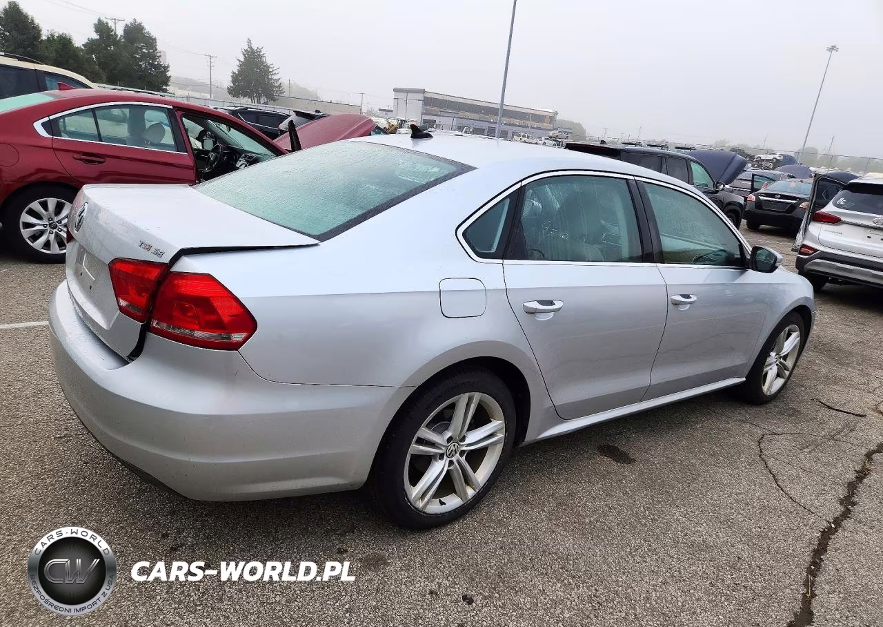 2014 Volkswagen Passat Se VIN:1VWBS7A36EC028070 - 3