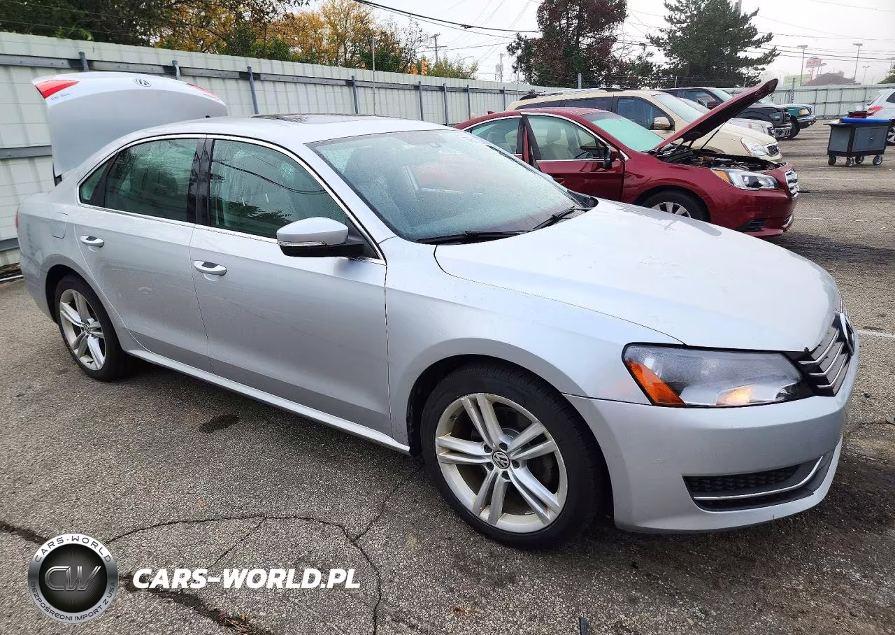 2014 Volkswagen Passat Se VIN:1VWBS7A36EC028070 - 4