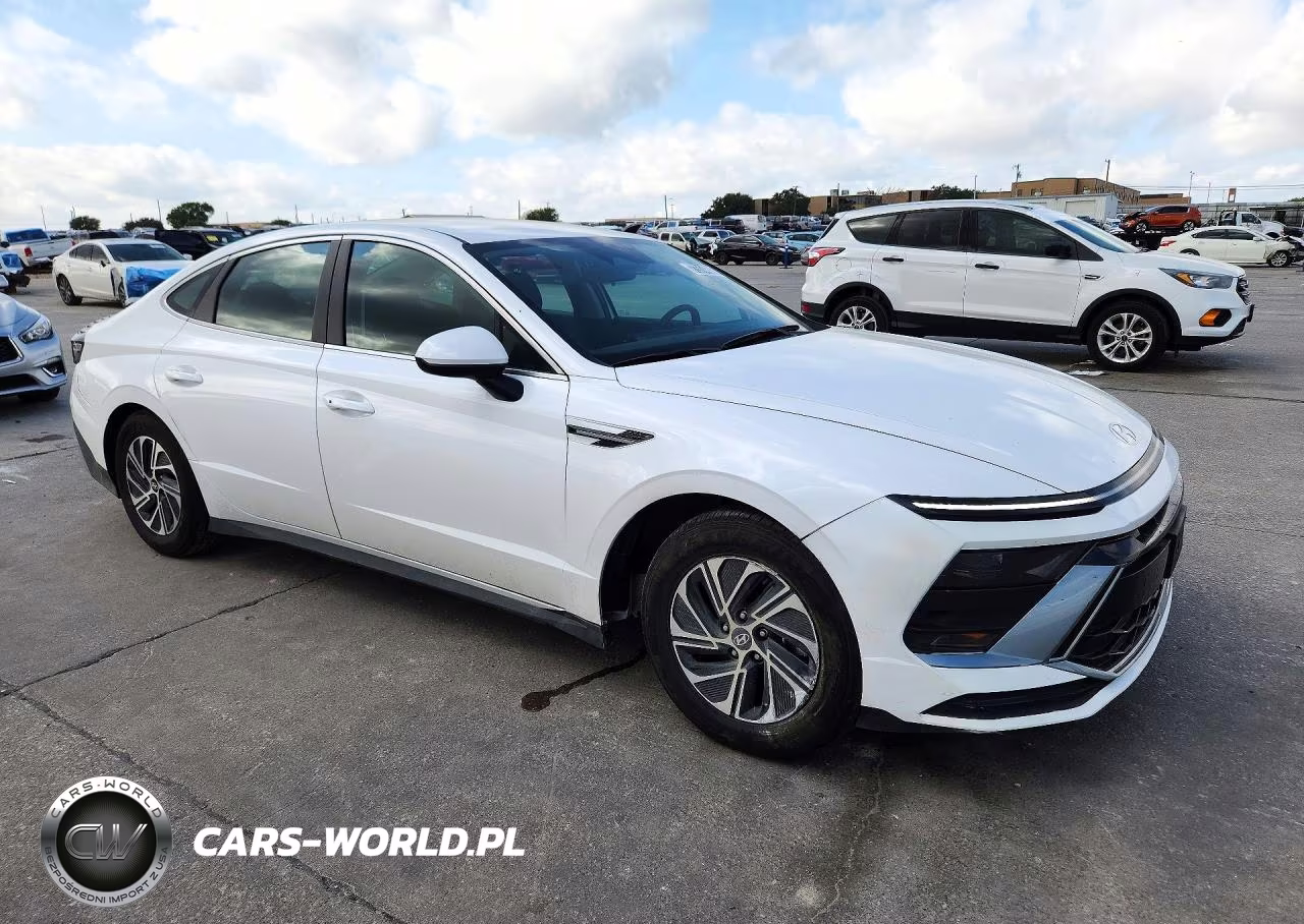 2026 Hyundai Sonata Hybrid Blue VIN:KMHL24JJ6TA156348 - 4