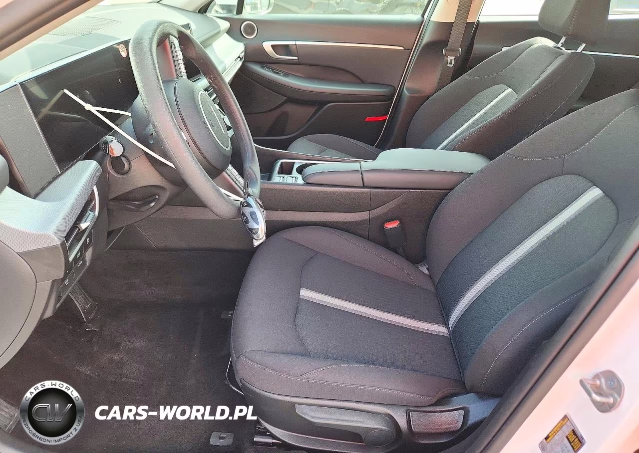 2026 Hyundai Sonata Hybrid Blue VIN:KMHL24JJ6TA156348 - 7