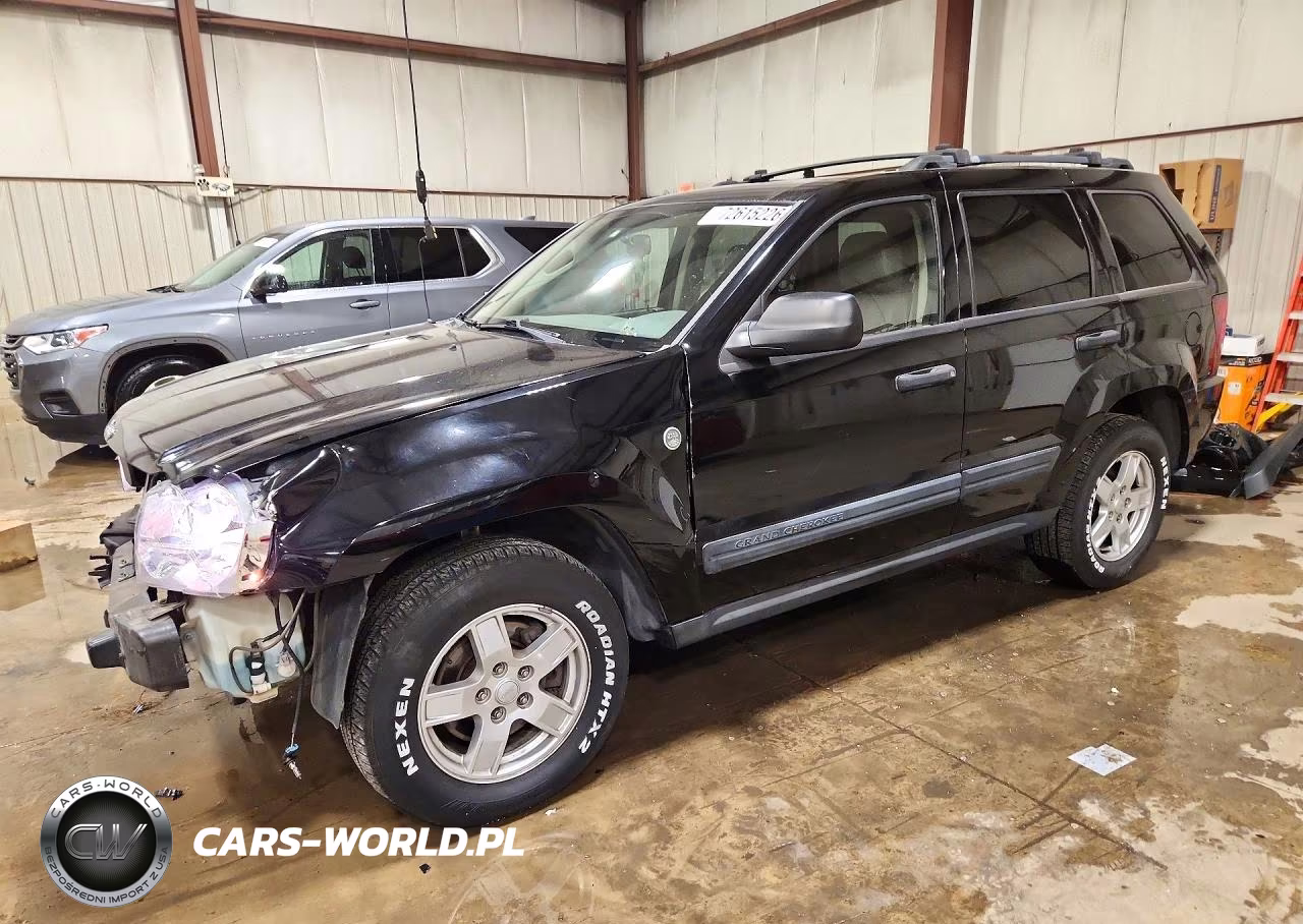 2005 Jeep Grand Cherokee Laredo VIN:1J4HR48N75C725224 - 1
