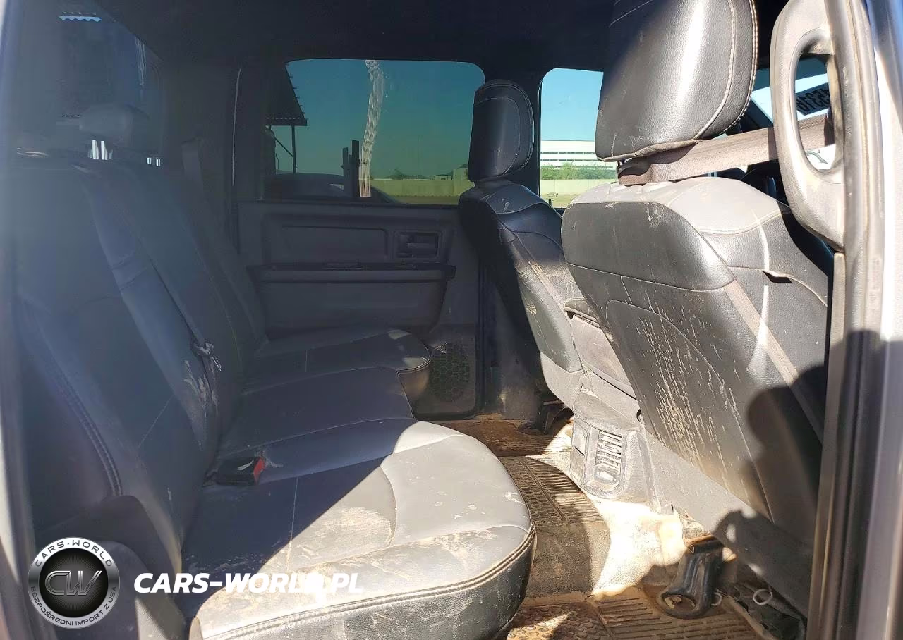 2022 Ram 2500 Tradesman VIN:3C6UR5HL9NG221075 - 10