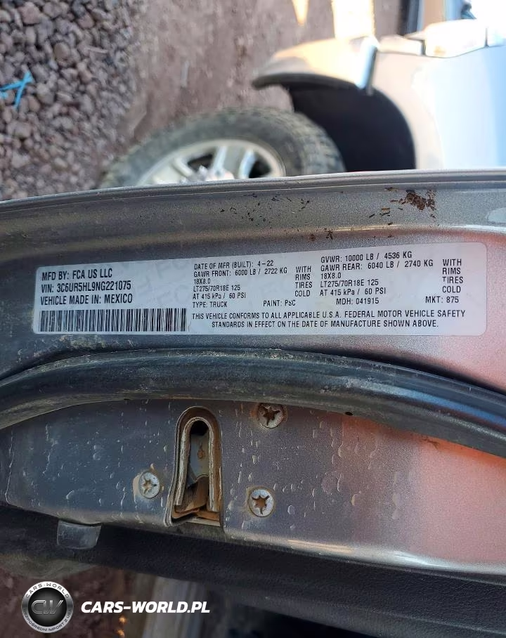 2022 Ram 2500 Tradesman VIN:3C6UR5HL9NG221075 - 12