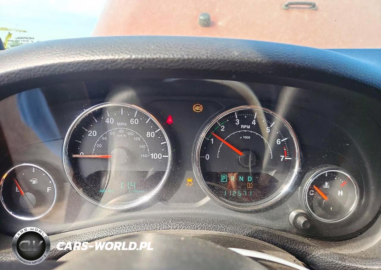 2014 Jeep Wrangler Unlimited Sport VIN:1C4BJWDG5EL199200 - 9