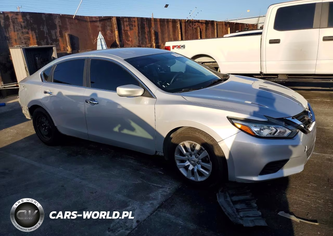 2018 Nissan Altima 2.5 S VIN:1N4AL3AP6JC271045 - 4