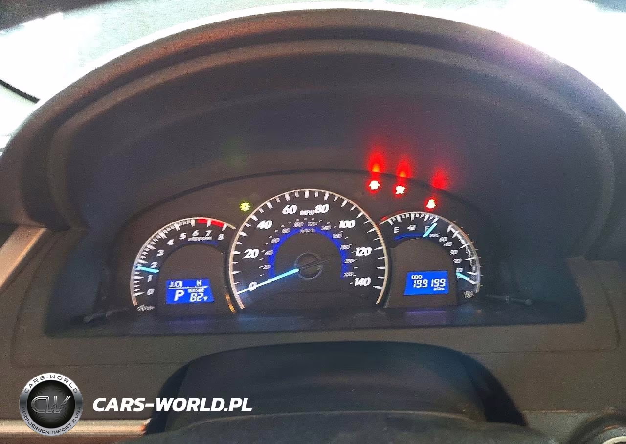 2012 Toyota Camry Xle VIN:4T4BF1FK5CR270586 - 9