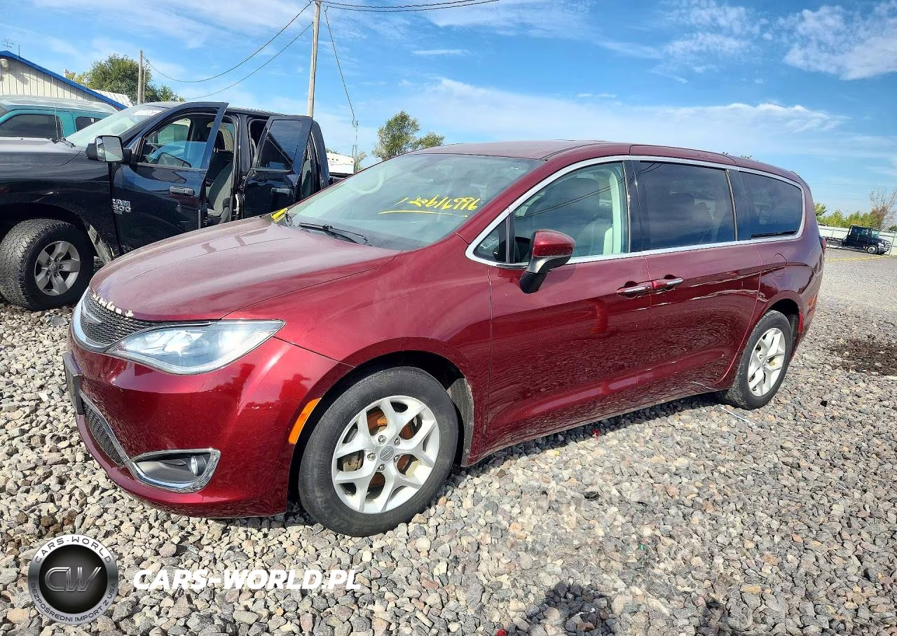 2017 Chrysler Pacifica Touring L