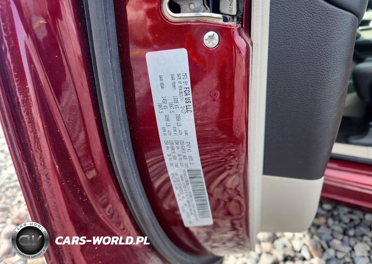 2017 Chrysler Pacifica Touring L VIN:2C4RC1BG7HR782152 - 12