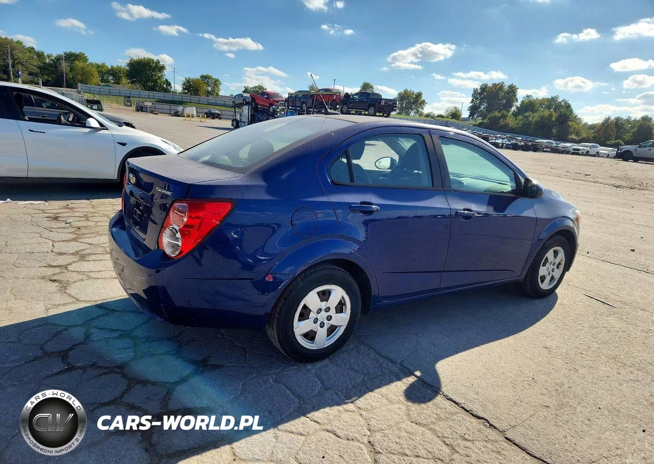 2013 Chevrolet Sonic Ls VIN:1G1JA5SH8D4115874 - 3