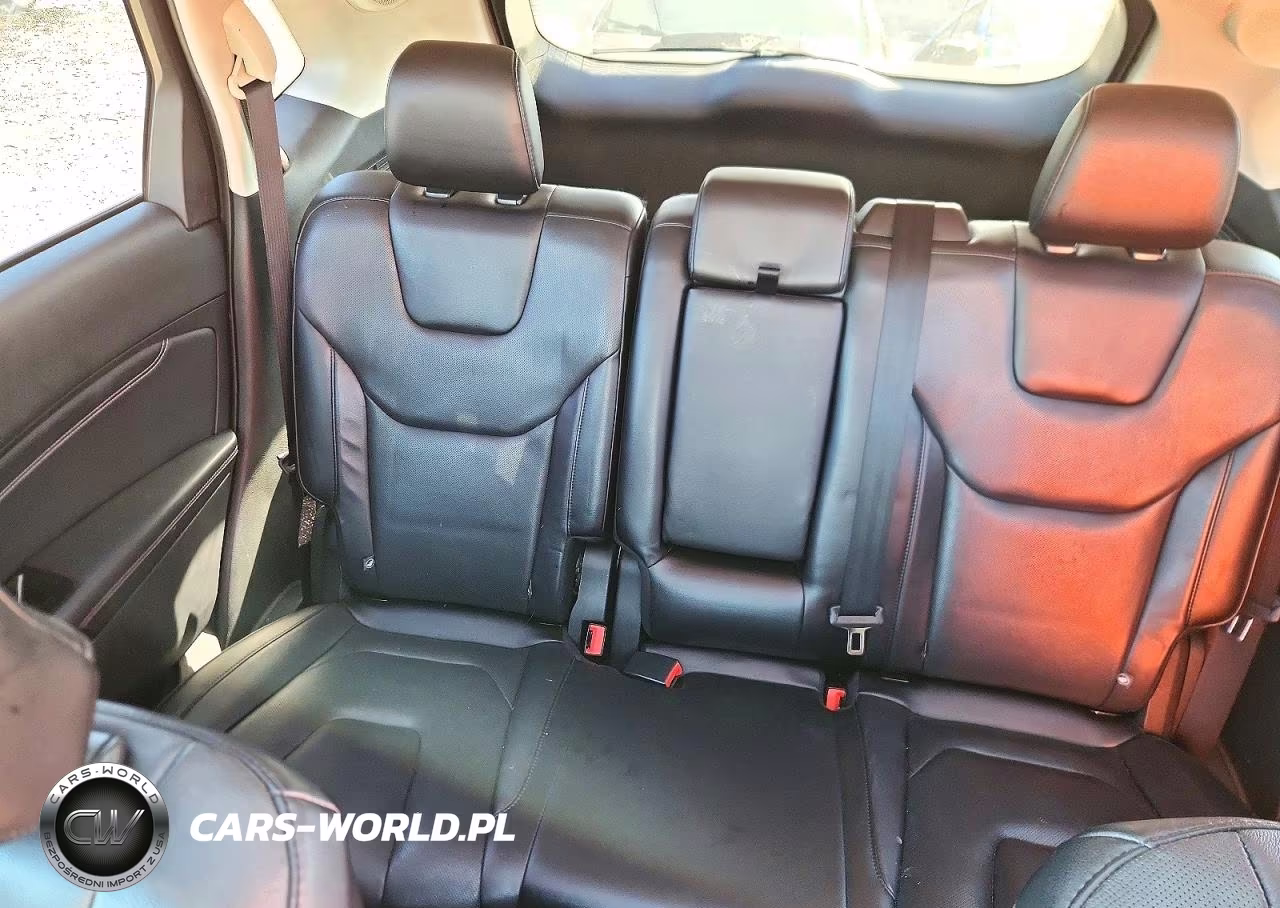 2019 Ford Edge Titanium VIN:2FMPK4K99KBB81754 - 10