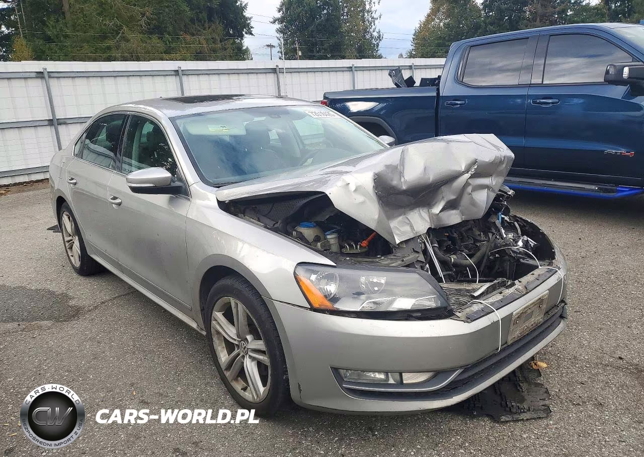2013 Volkswagen Passat Sel VIN:1VWCN7A33DC065118 - 4