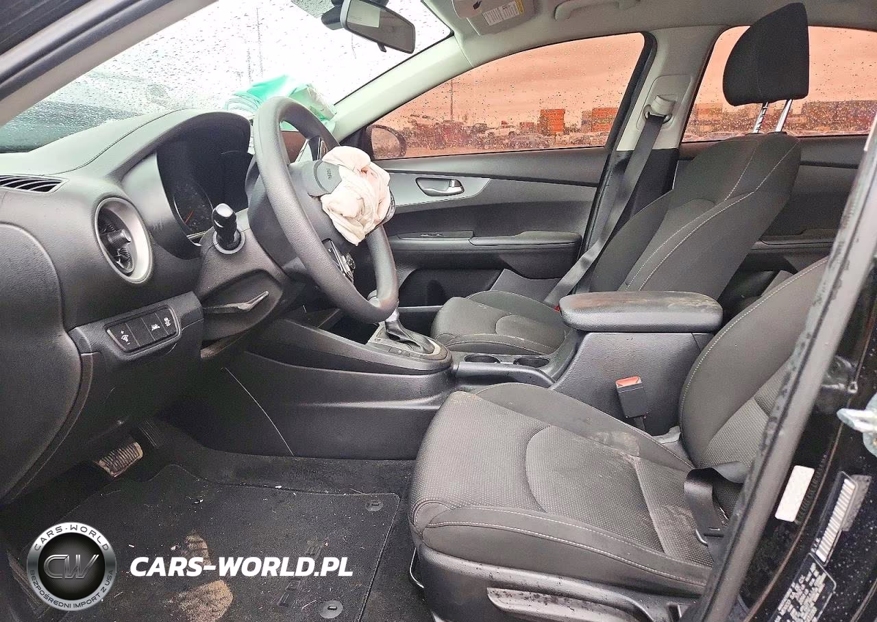2021 Kia Forte Lxs VIN:3KPF24AD0ME412283 - 7