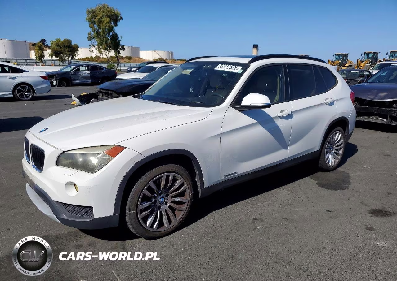 2013 BMW X1 xDrive28I VIN:WBAVL1C51DVR88681 - 1