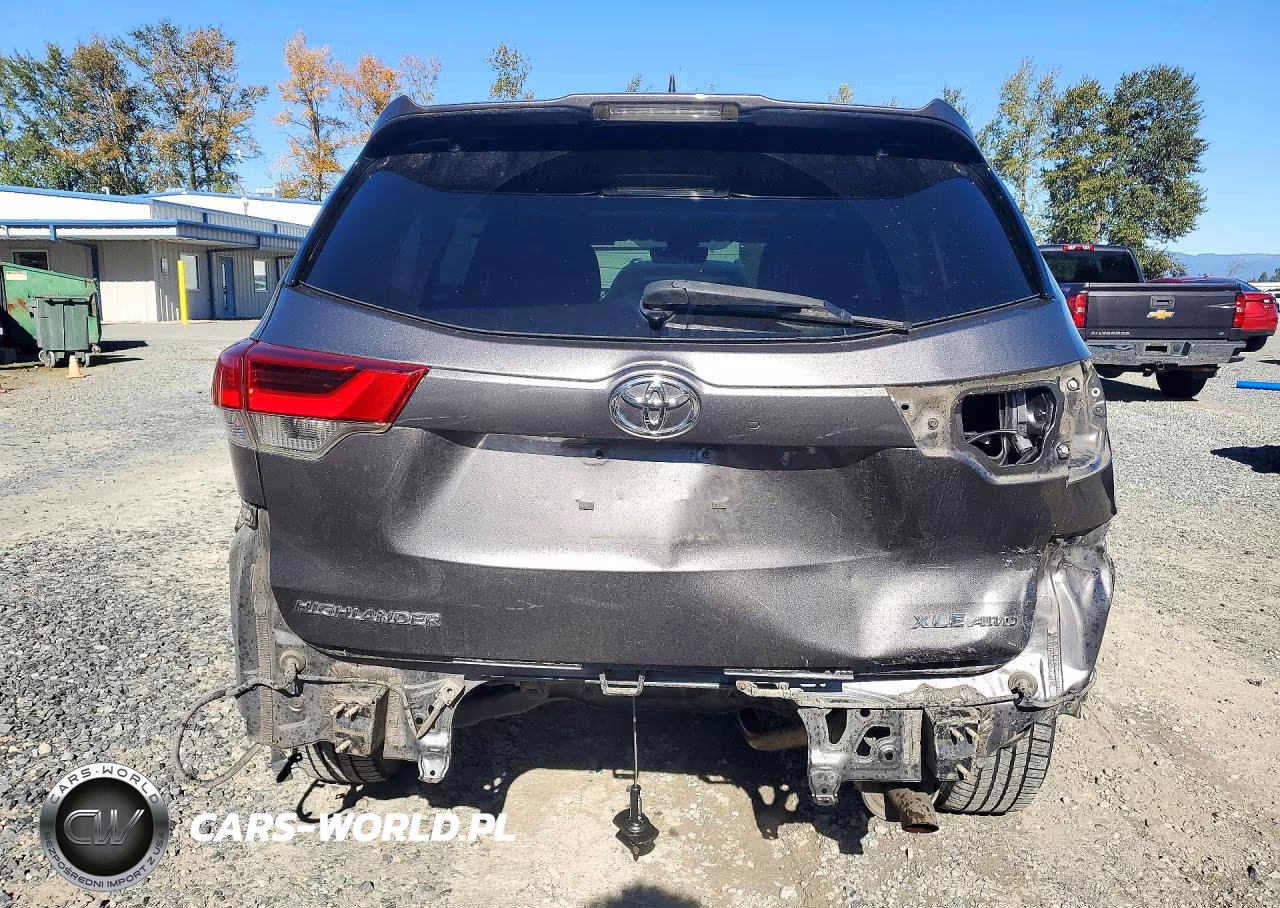 2017 Toyota Highlander Xle VIN:5TDJZRFH1HS511396 - 6
