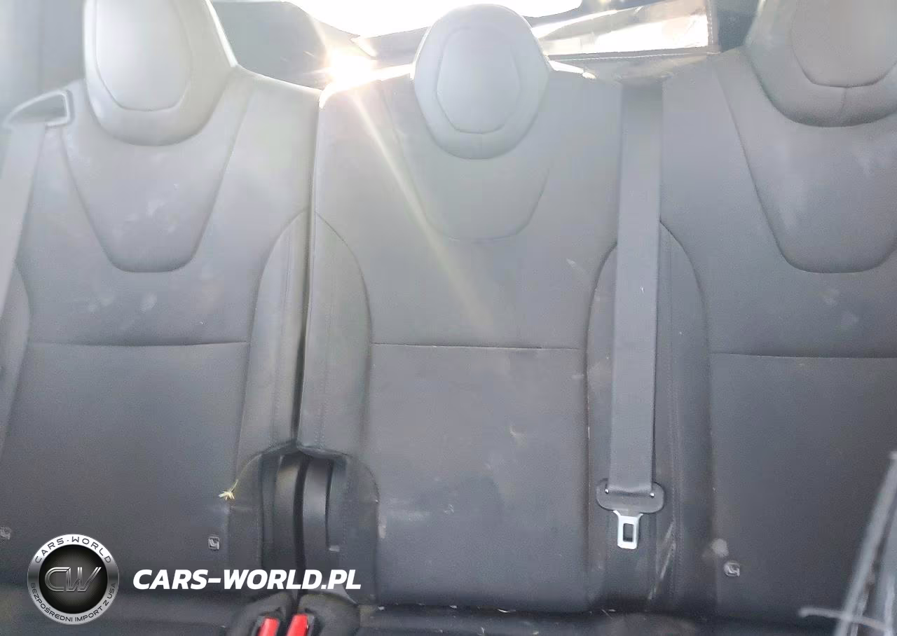 2024 Tesla Model X VIN:7SAXCDE56RF443496 - 10