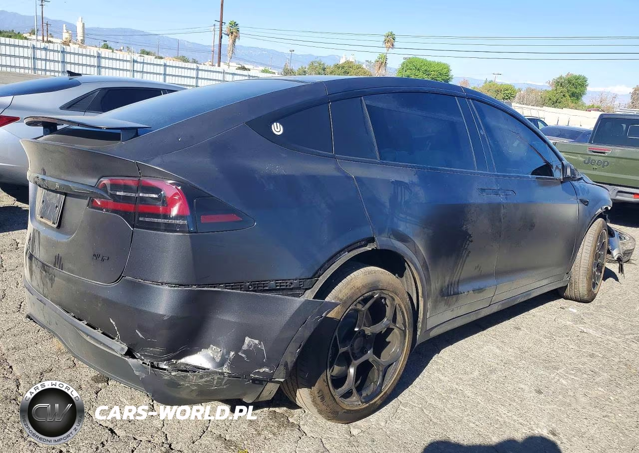 2024 Tesla Model X VIN:7SAXCDE56RF443496 - 3