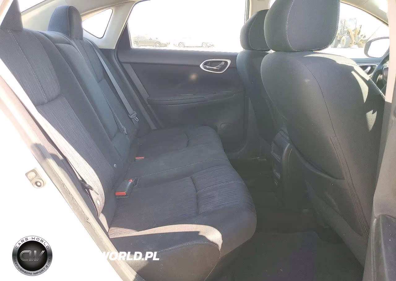 2018 Nissan Sentra Sv VIN:3N1AB7APXJL646897 - 10
