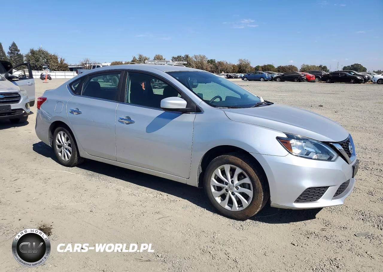 2018 Nissan Sentra Sv VIN:3N1AB7APXJL646897 - 4