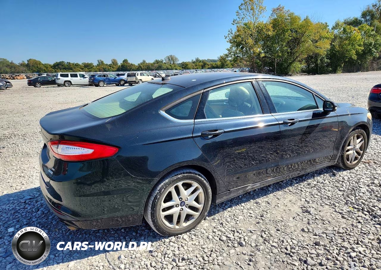 2014 Ford Fusion Se VIN:3FA6P0HD8ER385799 - 3