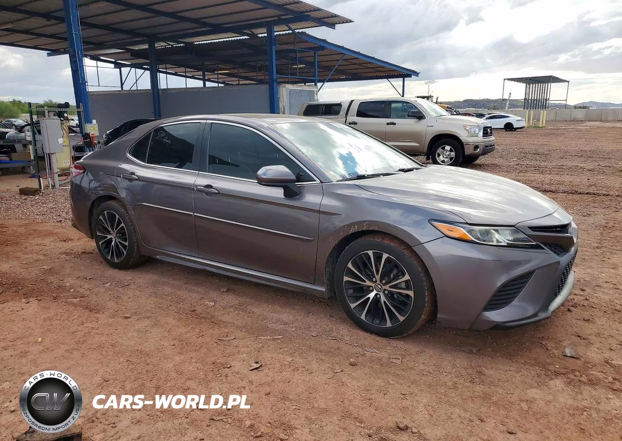 2018 Toyota Camry Se VIN:4T1B11HK2JU092266 - 4