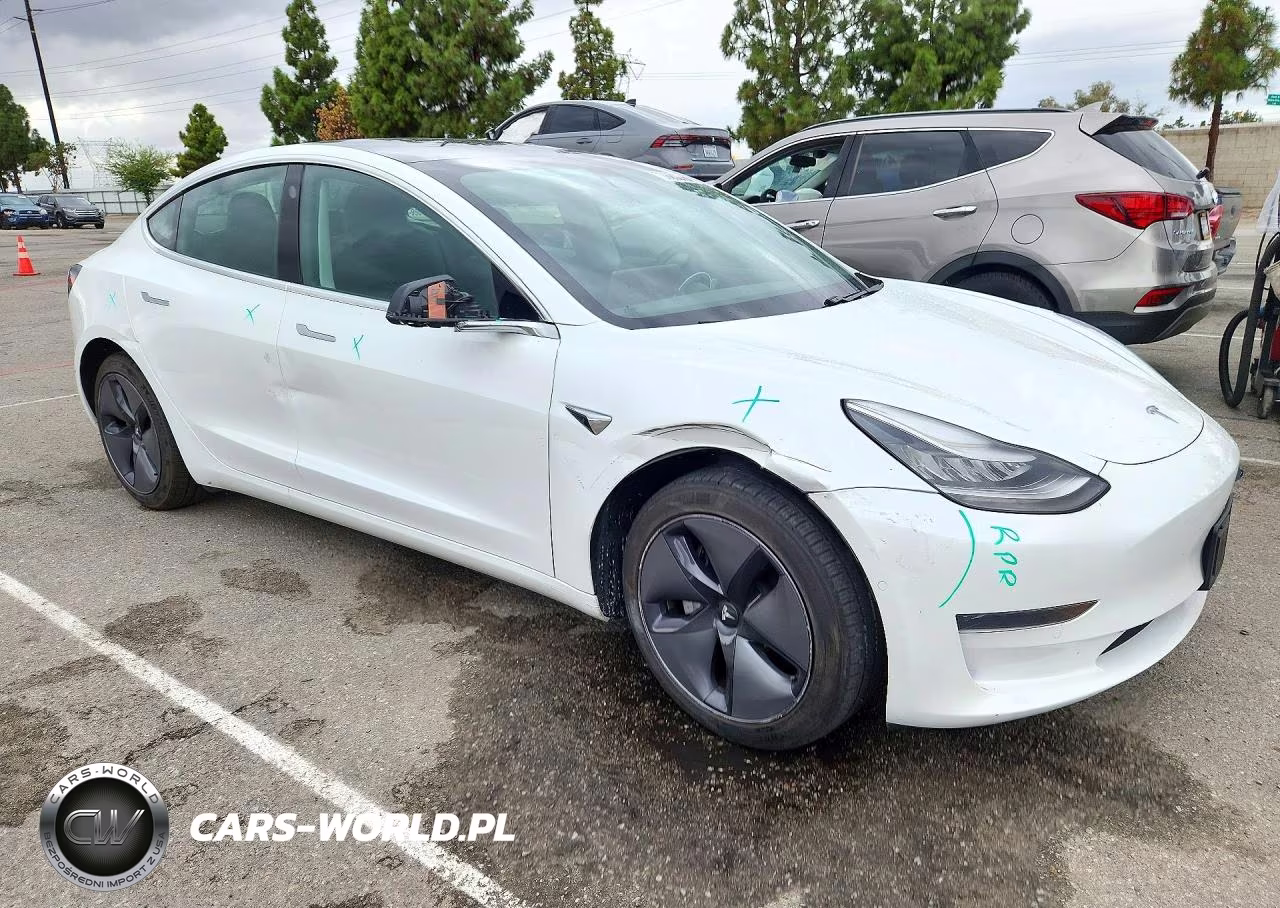 2020 Tesla Model 3 VIN:5YJ3E1EA0LF631388 - 4