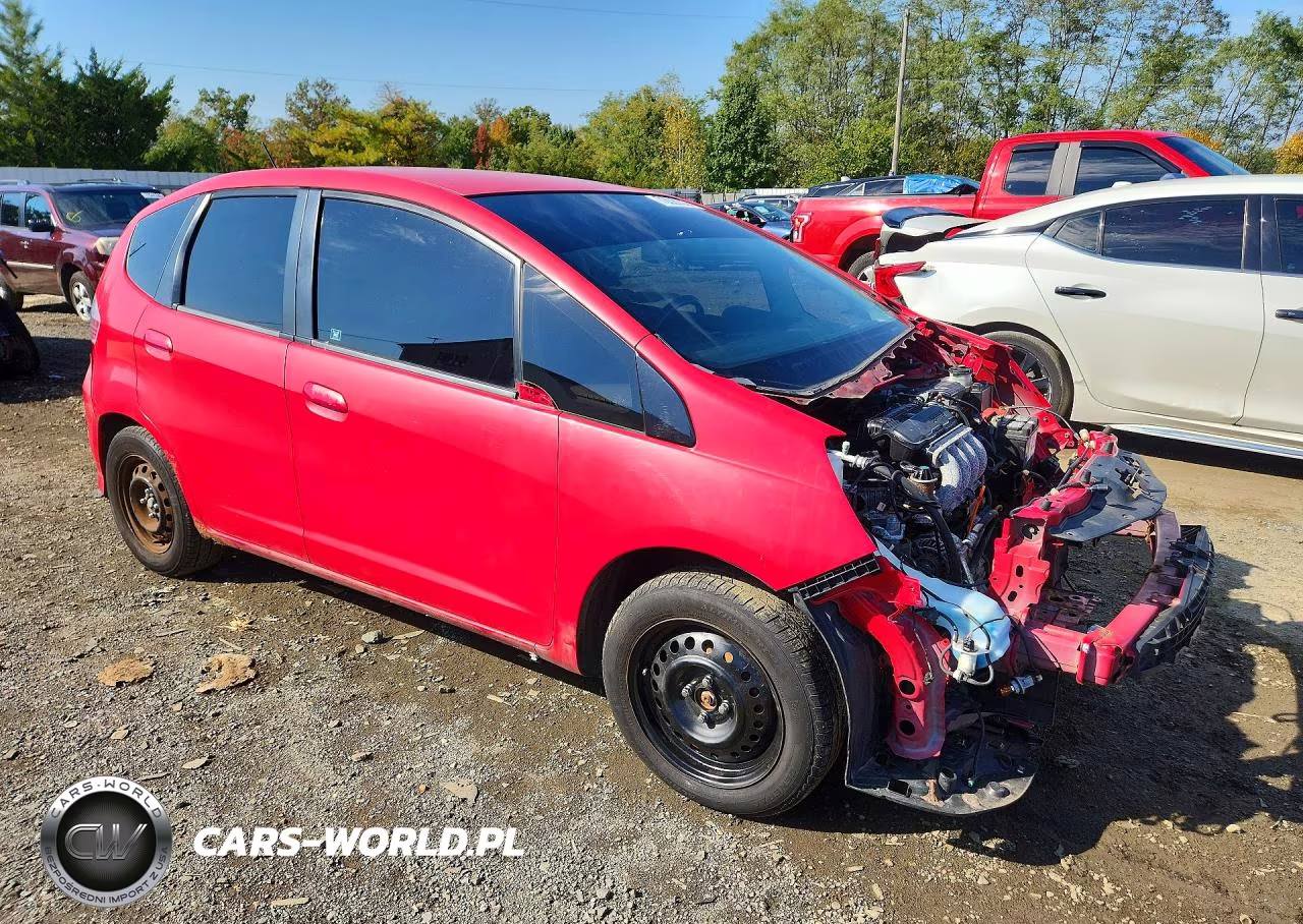 2010 Honda Fit Sport VIN:JHMGE8H48AC040721 - 4