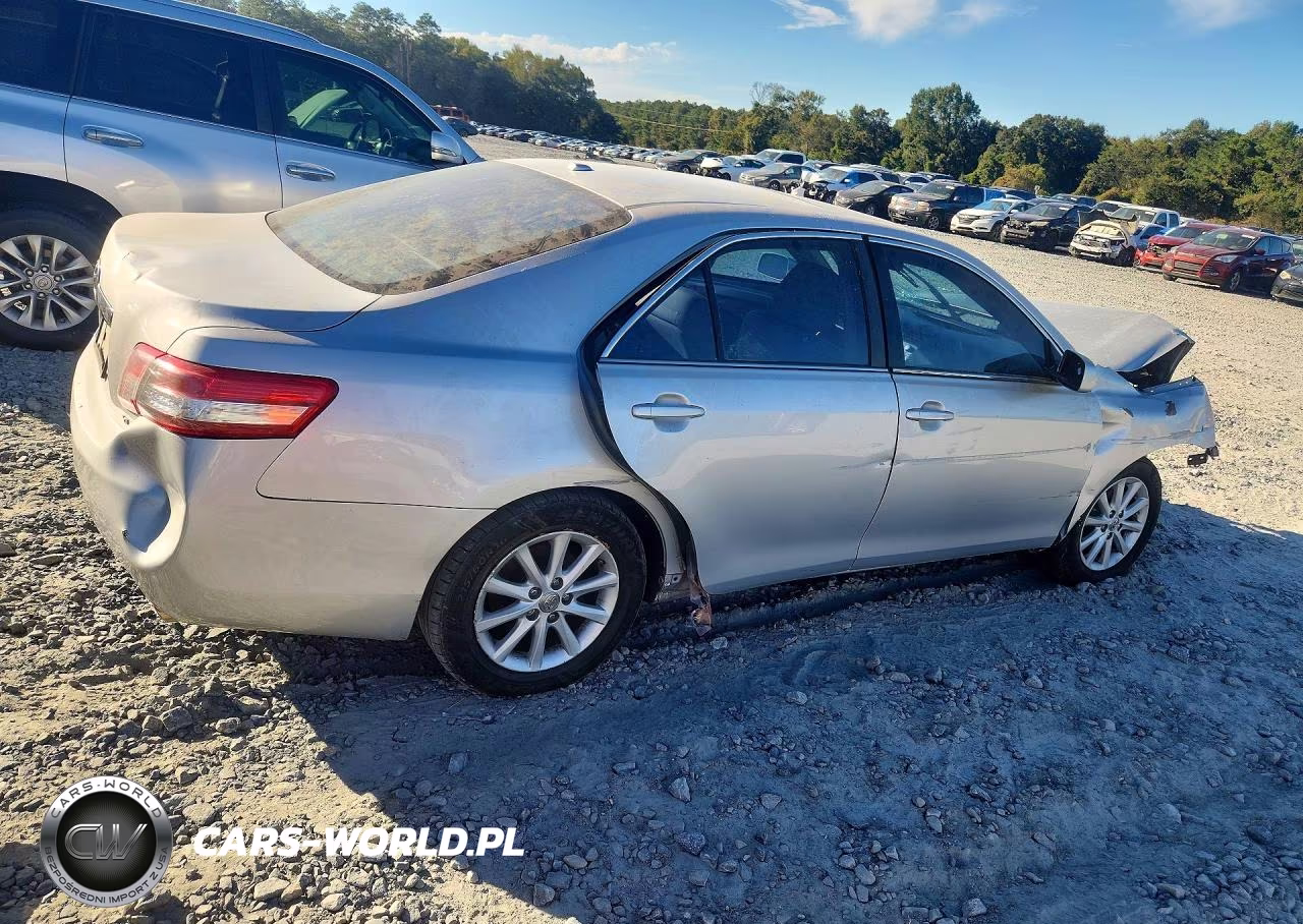 2011 Toyota Camry Xle VIN:4T1BF3EK7BU629717 - 3