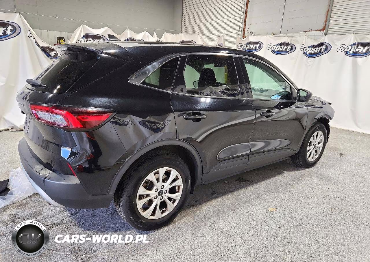 2023 Ford Escape Active VIN:1FMCU0GNXPUA28082 - 3