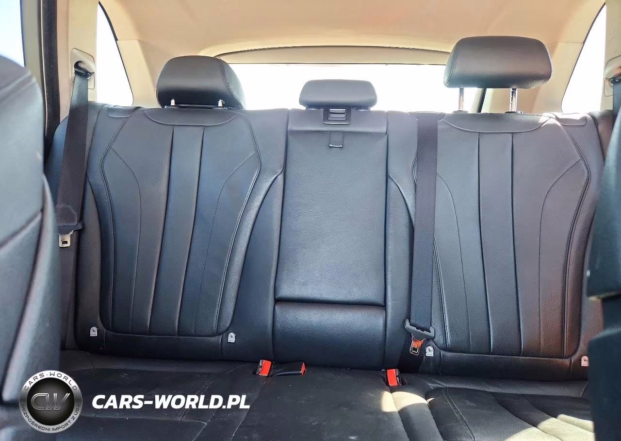 2015 BMW X5 xDrive50I VIN:5UXKR6C58F0J74785 - 10