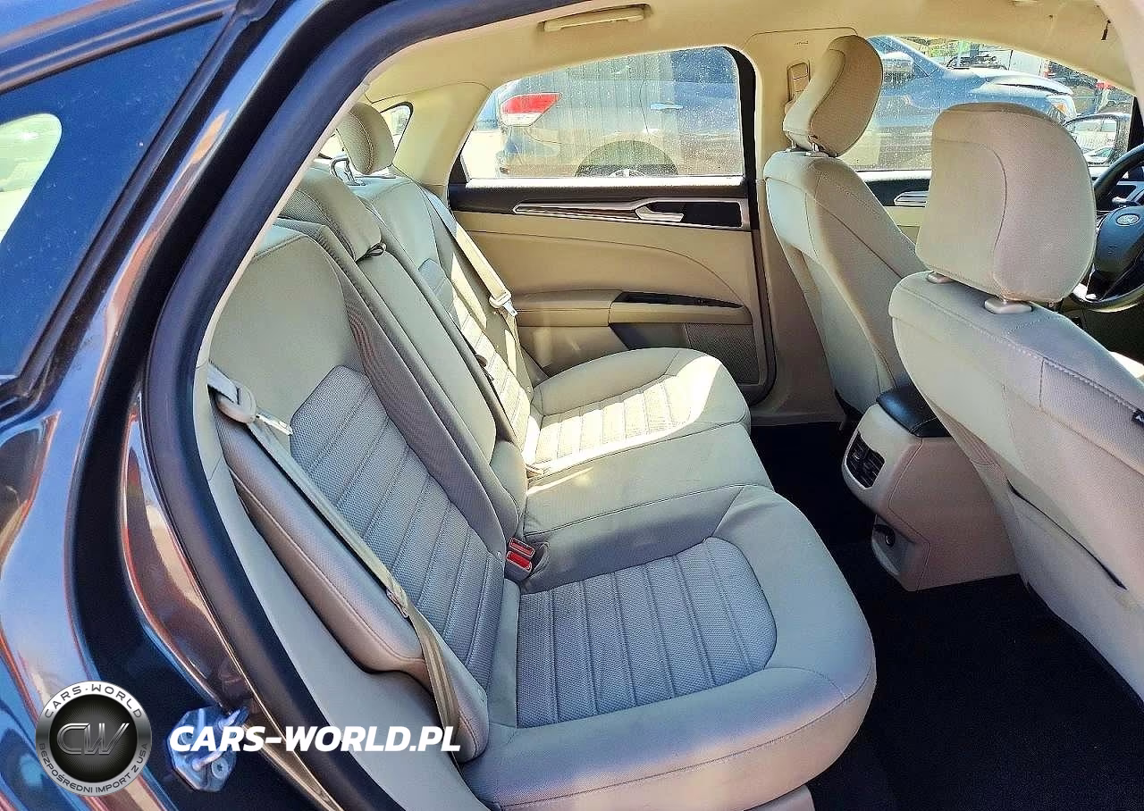 2020 Ford Fusion Se Hybrid VIN:3FA6P0LU7LR236952 - 10