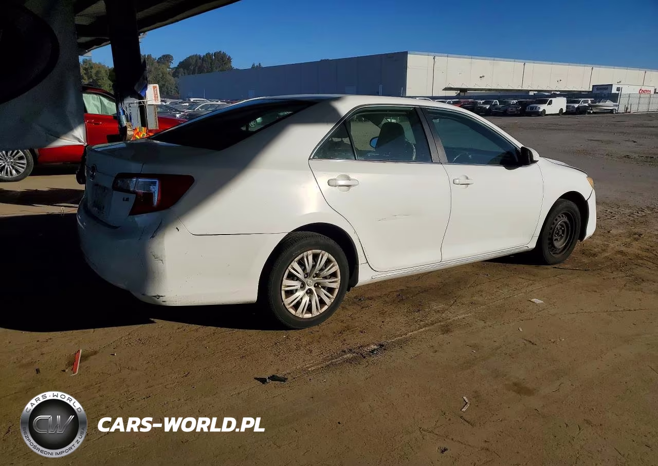 2012 Toyota Camry Le VIN:4T1BF1FK3CU575725 - 3