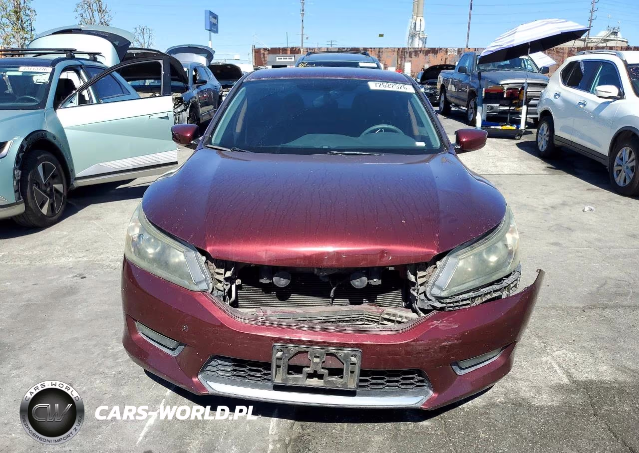 2015 Honda Accord Sport VIN:1HGCR2F57FA033681 - 5