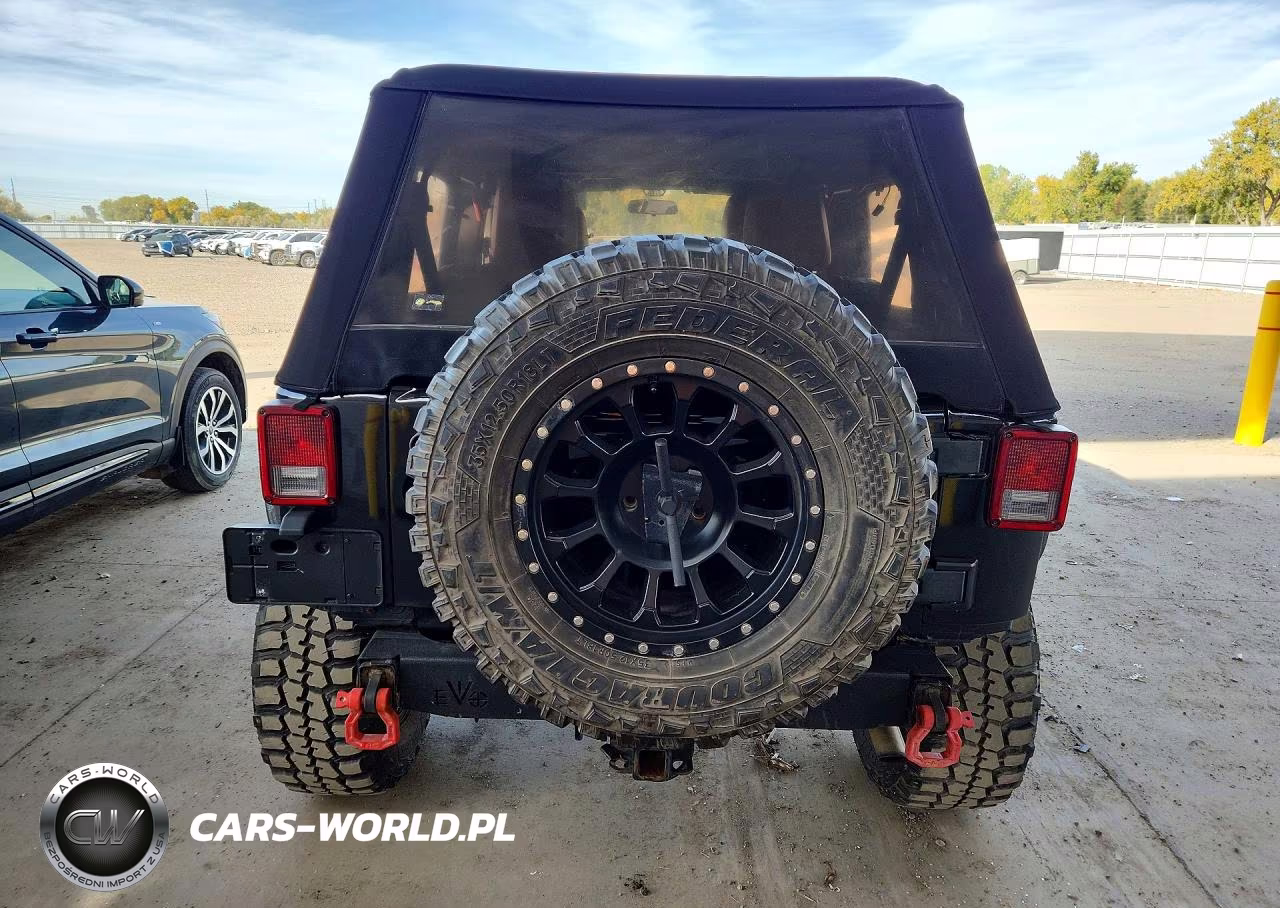 2014 Jeep Wrangler Sport VIN:1C4BJWDG4EL134421 - 6