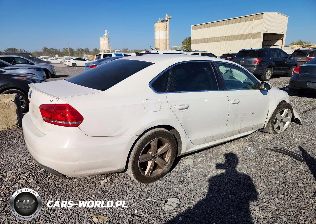 2012 Volkswagen Passat Se VIN:1VWBH7A33CC103240 - 3
