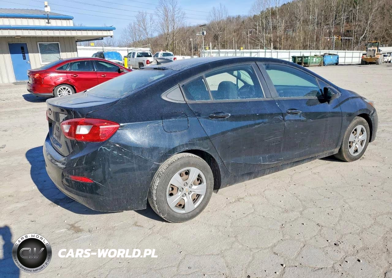 2017 Chevrolet Cruze Ls VIN:1G1BC5SM2H7197357 - 3