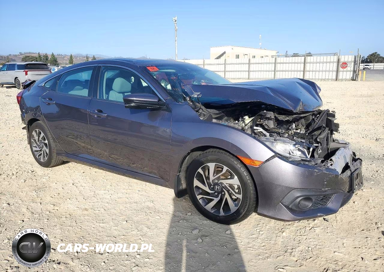 2017 Honda Civic Ex VIN:19XFC2F8XHE223983 - 4