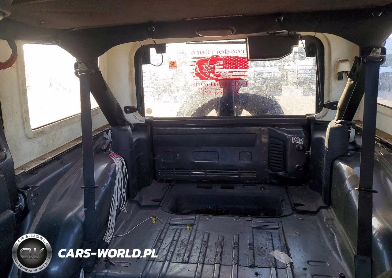 2018 Jeep Wrangler Unlimited Sport VIN:1C4HJWDG9JL927363 - 10