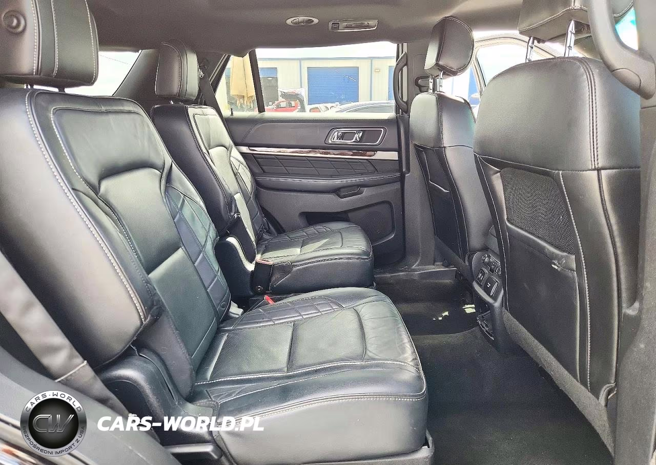 2016 Ford Explorer Platinum VIN:1FM5K8HT9GGB71551 - 11
