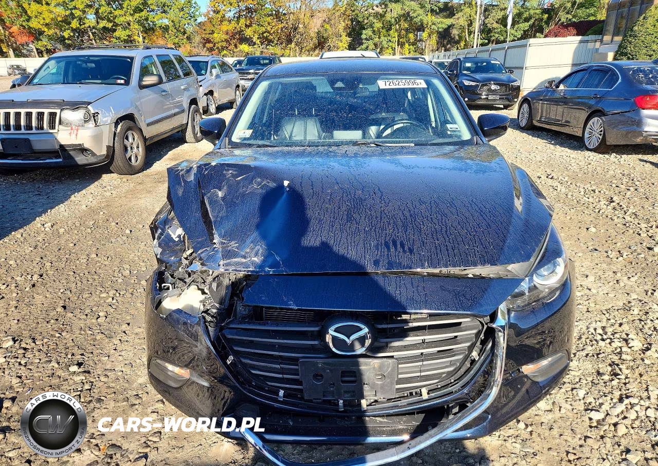 2018 Mazda 3 Touring VIN:3MZBN1V34JM255216 - 5