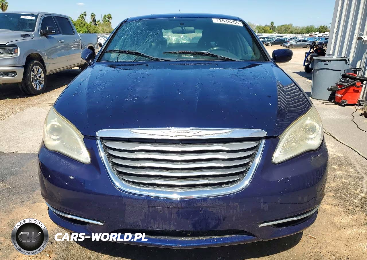 2014 Chrysler 200 Touring VIN:1C3CCBBB7EN185094 - 5