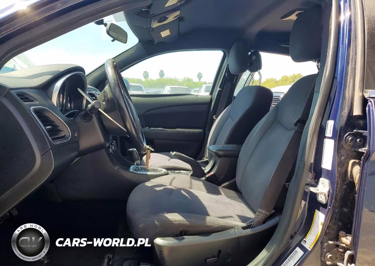 2014 Chrysler 200 Touring VIN:1C3CCBBB7EN185094 - 7