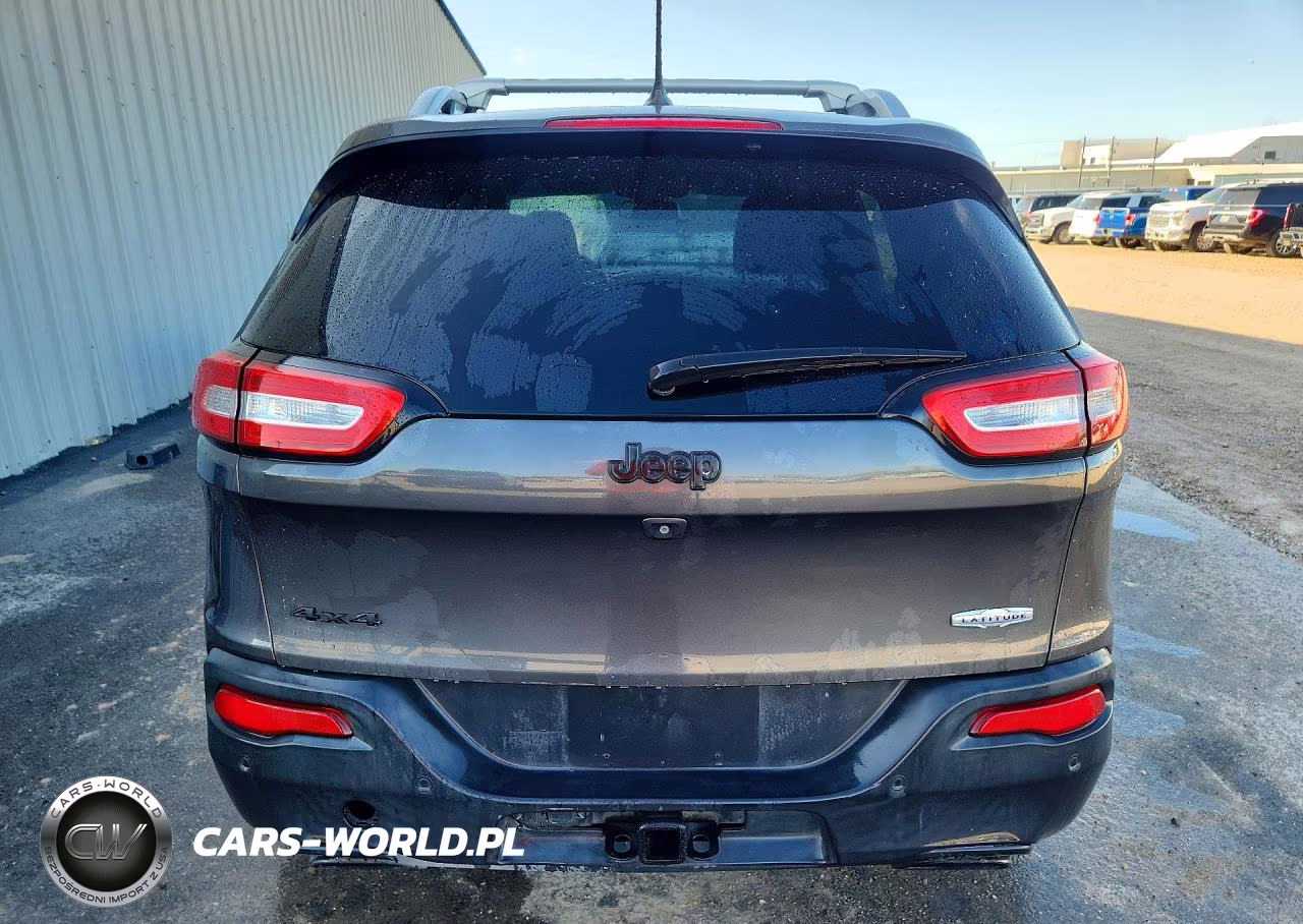 2015 Jeep Cherokee Latitude VIN:1C4PJMCS1FW502490 - 6