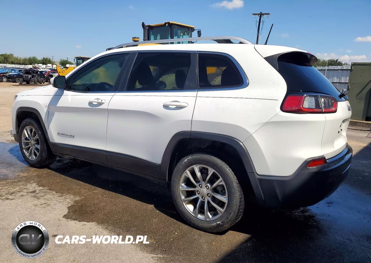 2021 Jeep Cherokee Latitude Plus VIN:1C4PJLLB3MD220922 - 2