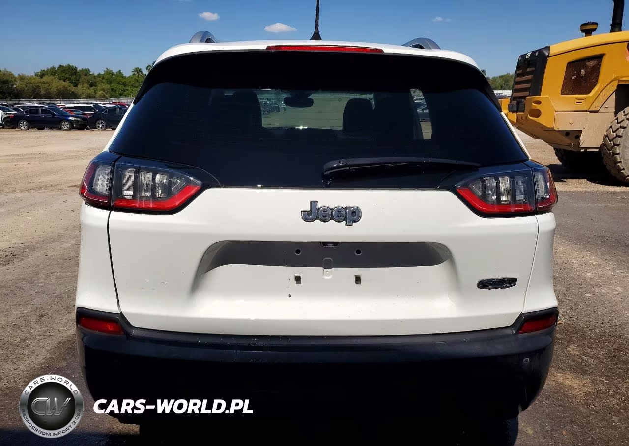 2021 Jeep Cherokee Latitude Plus VIN:1C4PJLLB3MD220922 - 6